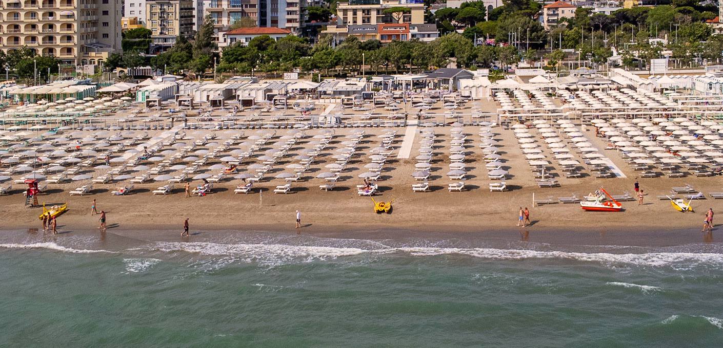 hotel riccione spiaggia inclusa